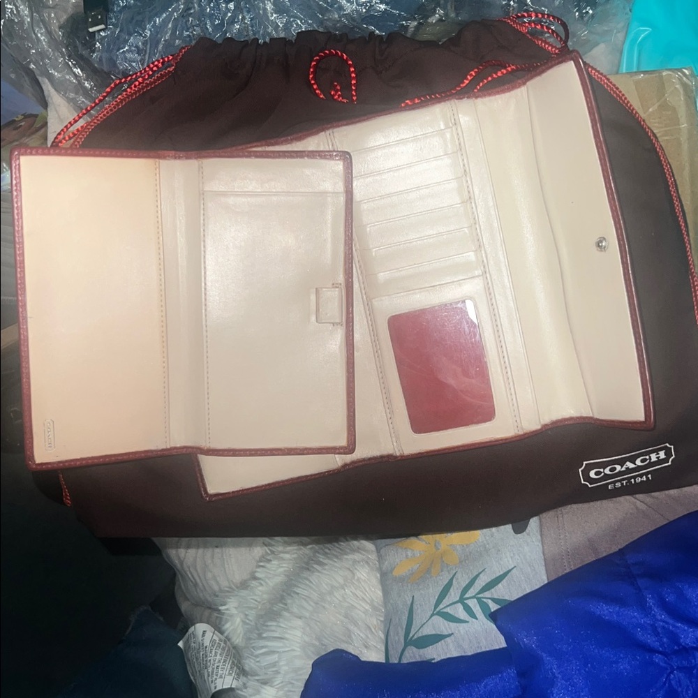 Coach Wallet+ Checkbook includes Dust Bag - Picture 5 of 7